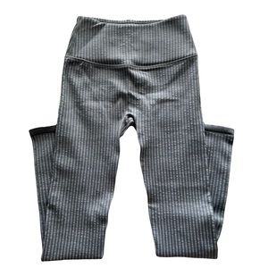 High-waisted leggings